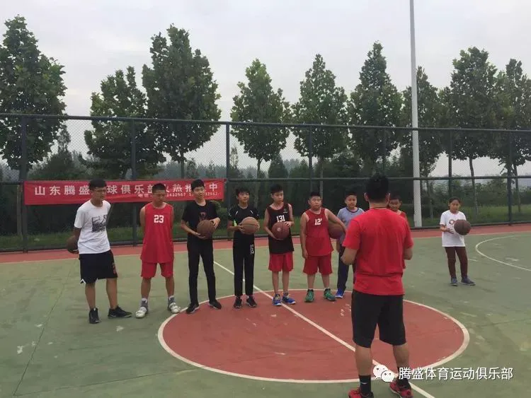 如何通过心理辅导提升篮球轮换训练的效果_0